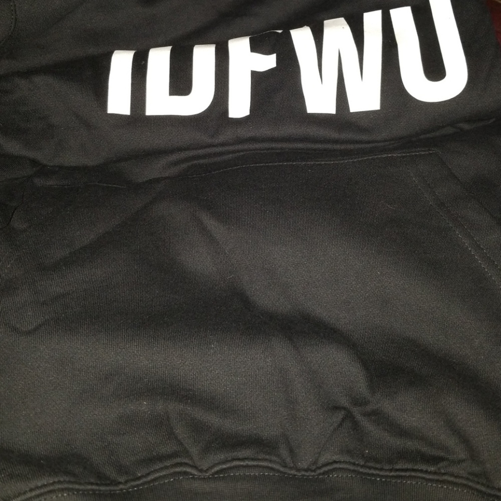 Pullover - Picture 2 of 2